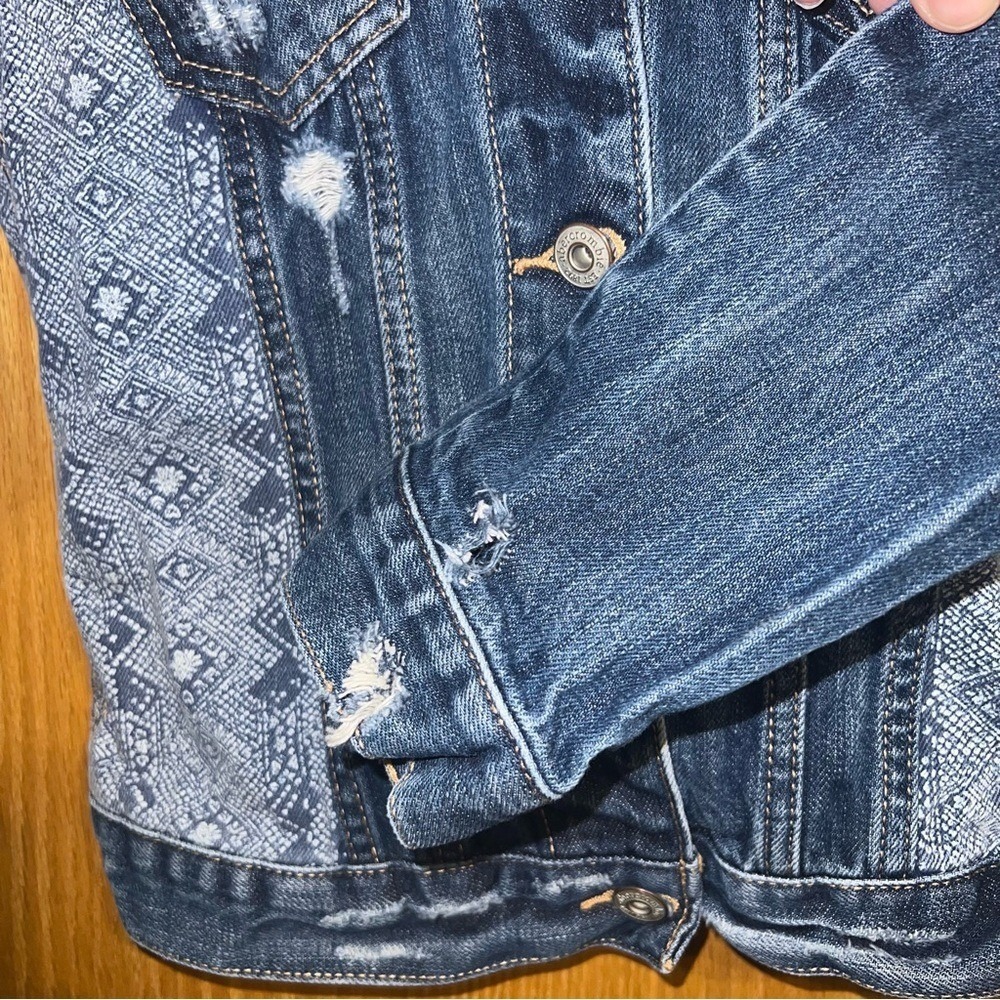 Abercrombie Kids Denim Jacket Distressed Patchwork Geometric Print Blue Size 14‎ - Picture 9 of 9